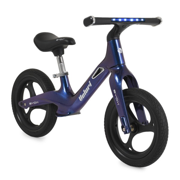 Bicicletă de echilibru cu vopsea perlată Byox Velori Sky Blue 2+ ani – cadru ușor din magneziu, șezut reglabil și lumini interactive