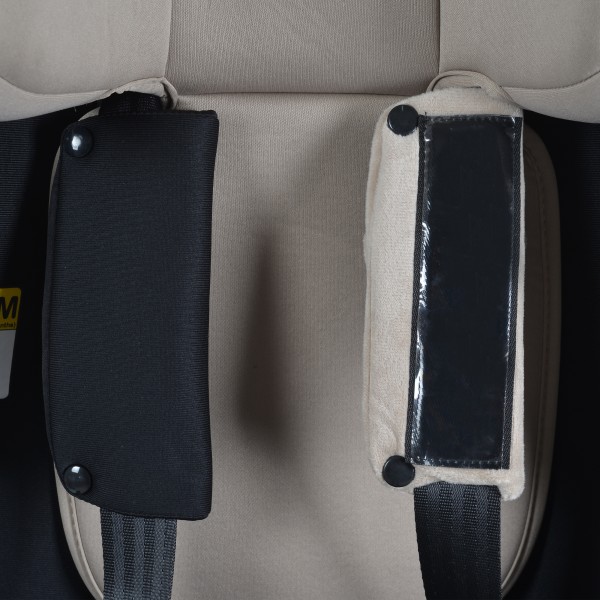 Scaun auto copii Moni Rock Cool beige i-Size 76–150 cm – centură 5 puncte, protecție laterală SIP, tetieră reglabilă și confort sporit în călătorii