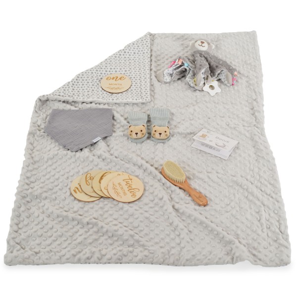 Set cadou Bebelusi din 6 Piese, Cangaroo Bearli Grey, ideal nou-nascut, botez, baby shower Set cadou Bebelusi din 6 Piese, Cangaroo Bearli Grey, ideal nou-nascut, botez, baby shower
