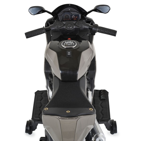 Motocicletă Electrică pentru Copii 3-8 Ani, Moni Surfer Grey – 12V, Bluetooth, MP3, 8 km/h Motocicletă Electrică pentru Copii 3-8 Ani, Moni Surfer Grey – 12V, Bluetooth, MP3, 8 km/h