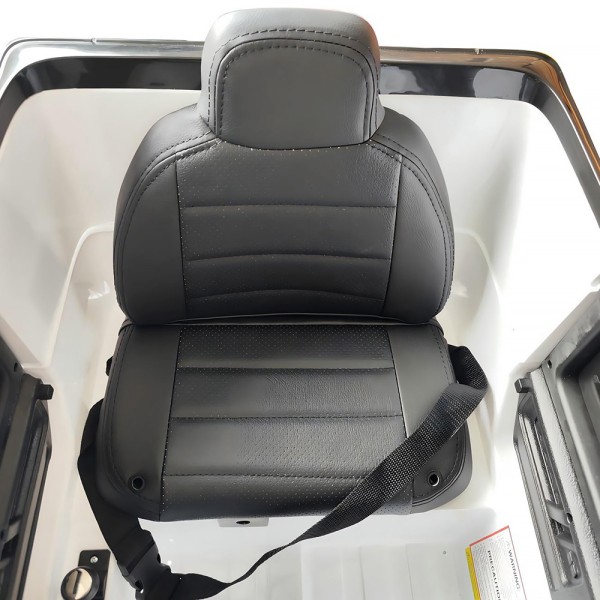 Masinuta electrica Chipolino SUV Mercedes AMG G63 cu scaun din piele si roti EVA white