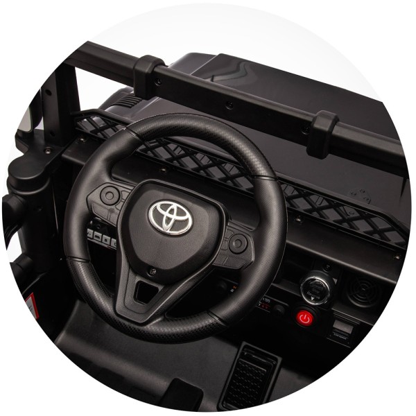Masinuta electrica Chipolino Toyota FJ Cruiser cu roti EVA black