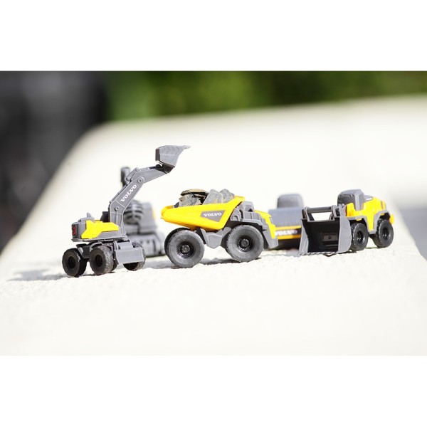 Set Dickie Toys Volvo Micro Workers 9 cm cu 5 vehicule