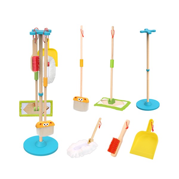 Set de curatenie pentru copii din lemn, Tooky Toy, Varsta 3 ani+, 7 piese, matura, mop, perie si suport